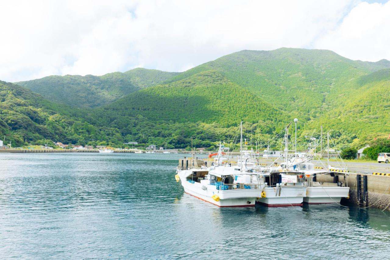Villa Miyako 源泉かけ流し客室温泉ヴィラ みやこ別邸 Гото Экстерьер фото