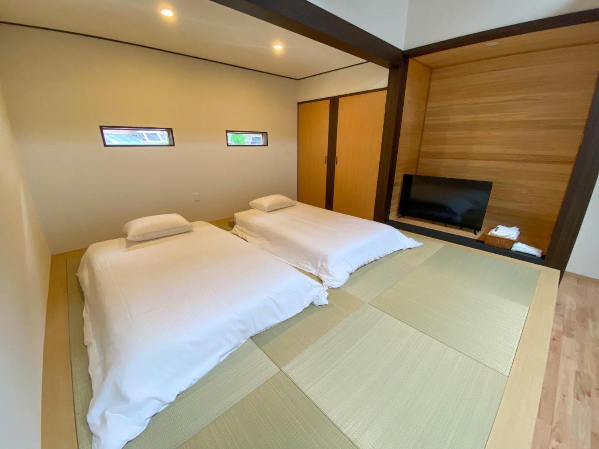 Villa Miyako 源泉かけ流し客室温泉ヴィラ みやこ別邸 Гото Экстерьер фото